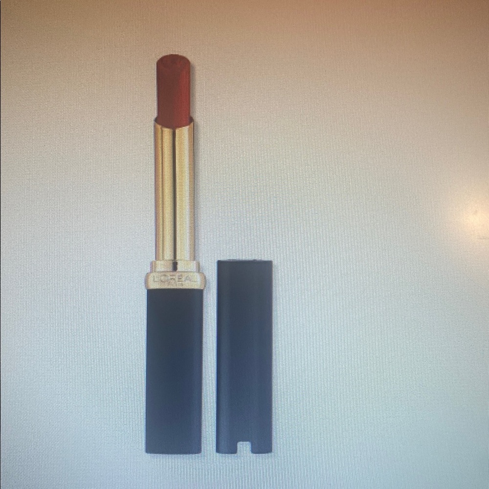 L’Oreal Colour Richie Intense Volume Matte Lipstick 193 Le Rouge Determination